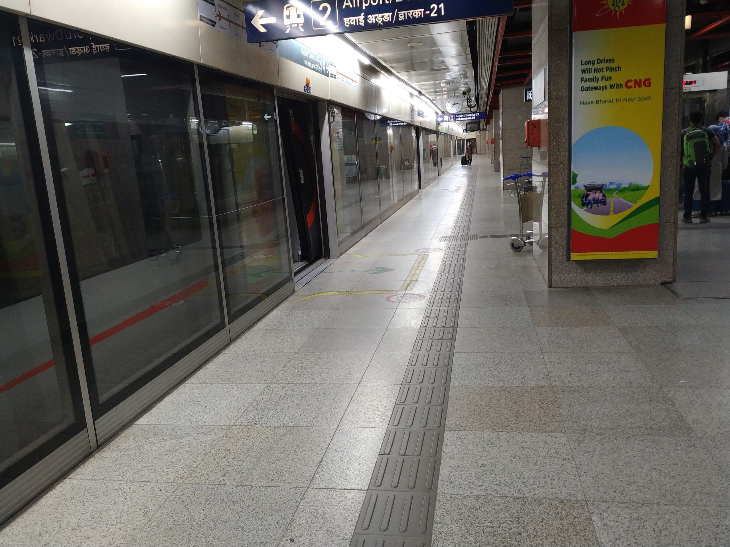 Delhi airport metro